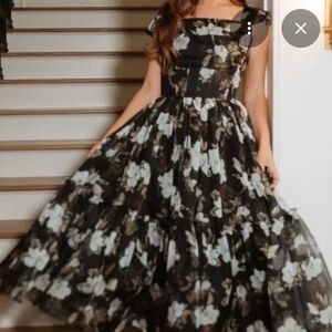 Ivy City Co I Feel Pretty. Floral Black and White Dress